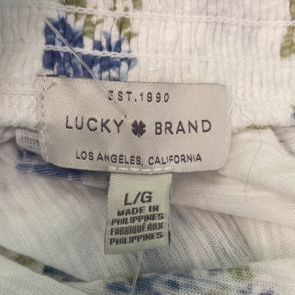 Floral White and Blue Women's Top - Picture 7 of 7